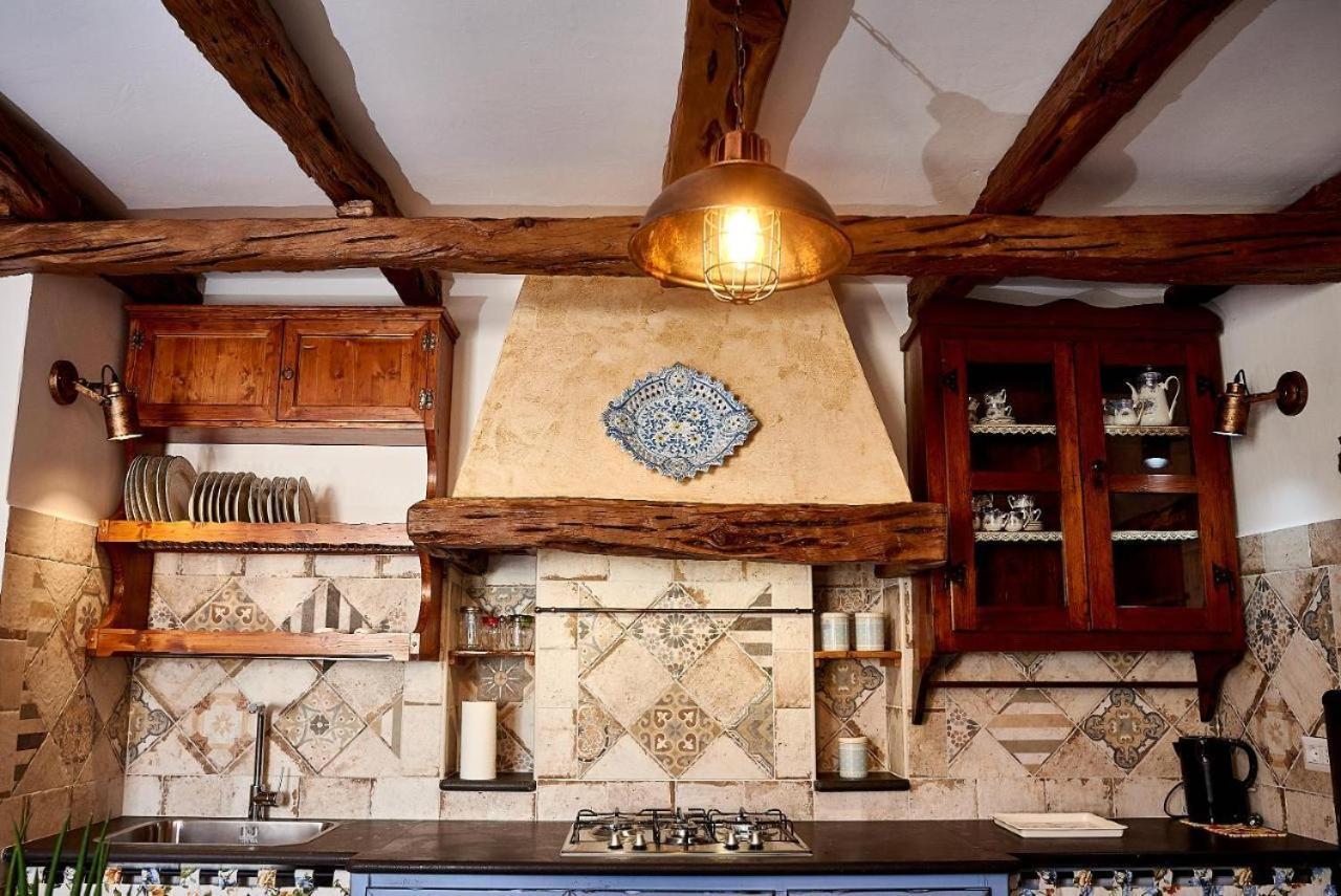 ホテル La Casa Del Balivo ドルガーリ 部屋 写真