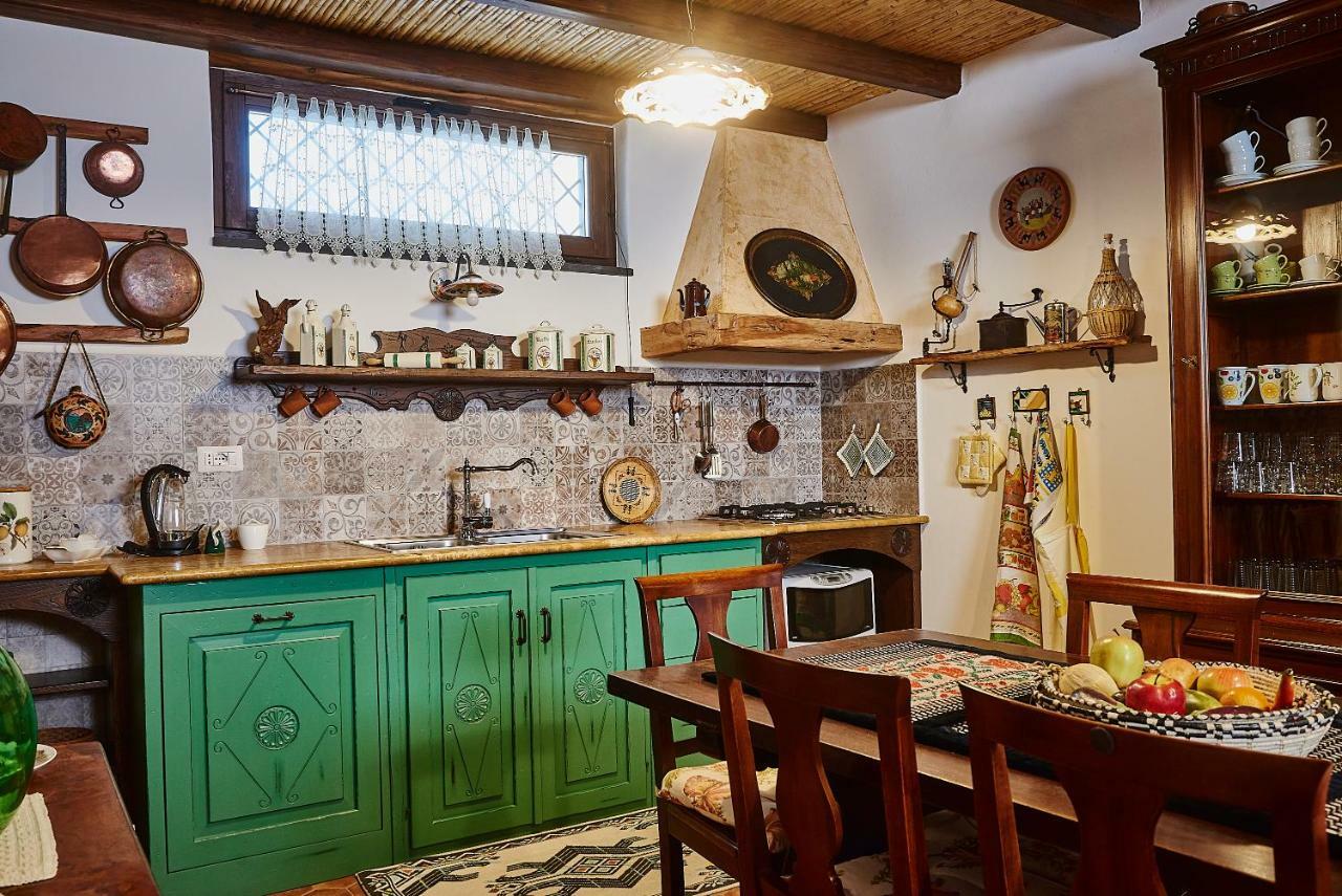 ホテル La Casa Del Balivo ドルガーリ エクステリア 写真