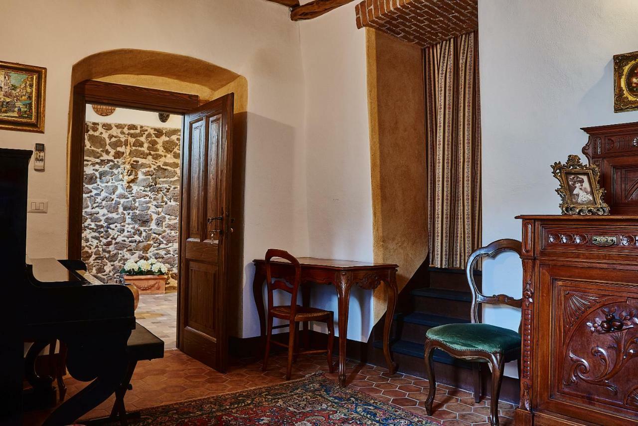 ホテル La Casa Del Balivo ドルガーリ エクステリア 写真