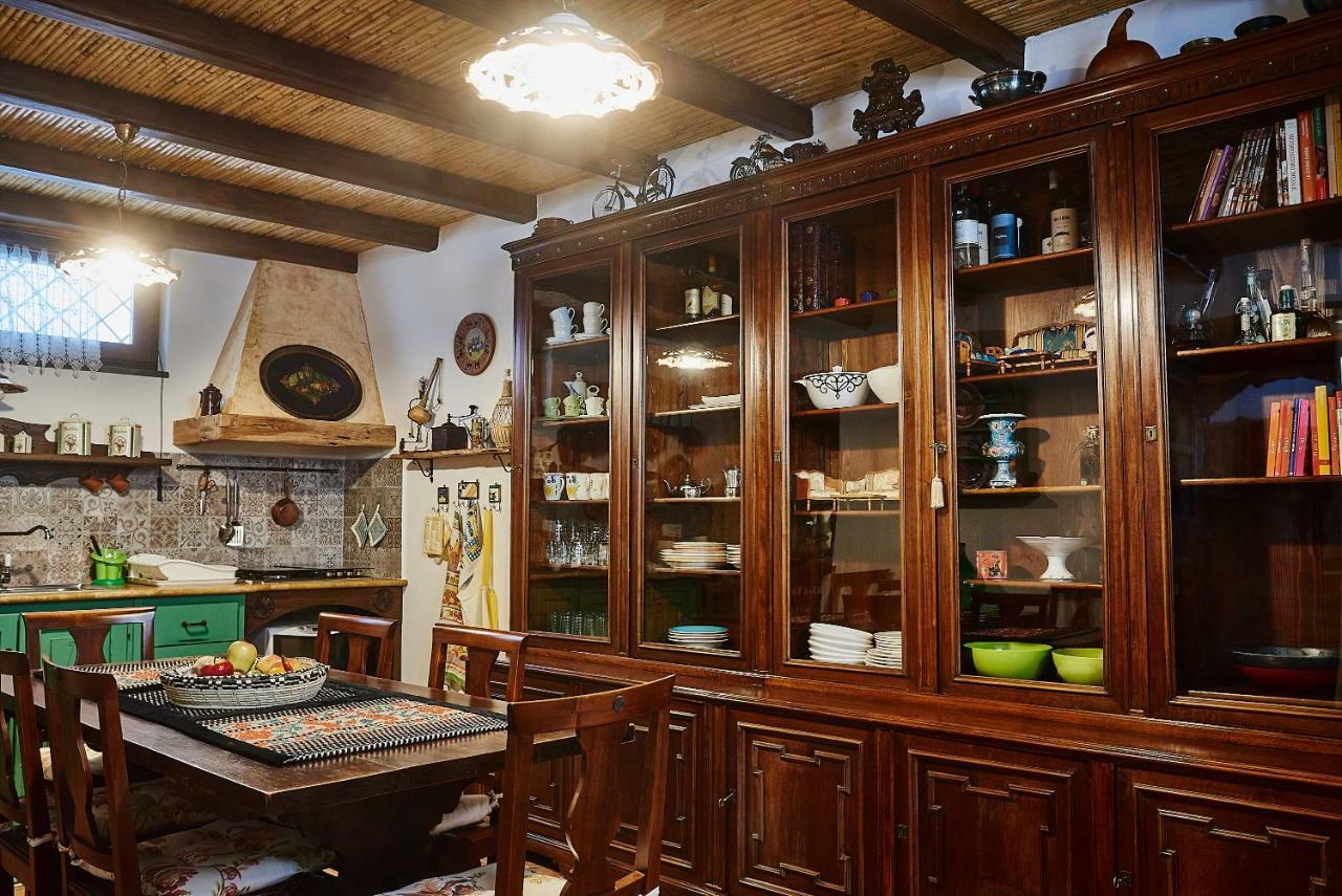 ホテル La Casa Del Balivo ドルガーリ エクステリア 写真