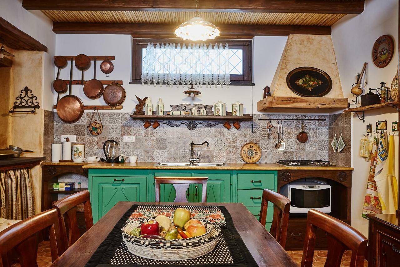 ホテル La Casa Del Balivo ドルガーリ エクステリア 写真